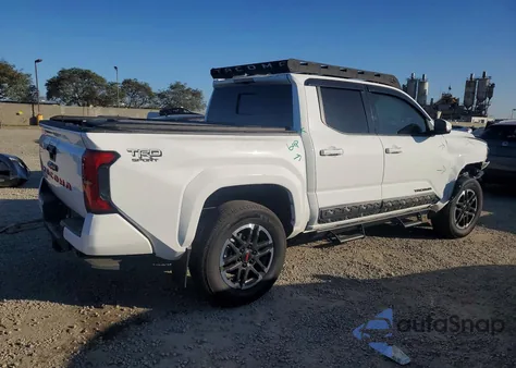 2024 Toyota Tacoma Double Cab z USA, uszkodzony, nr VIN 3TMKB5FN2RM005763